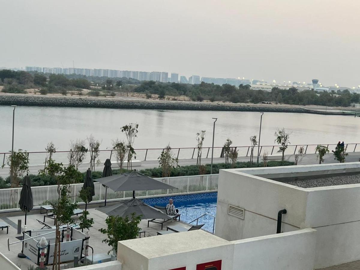 Next To Yas Island'S Gems - Canal+Pool View Abu Dhabi Exterior foto